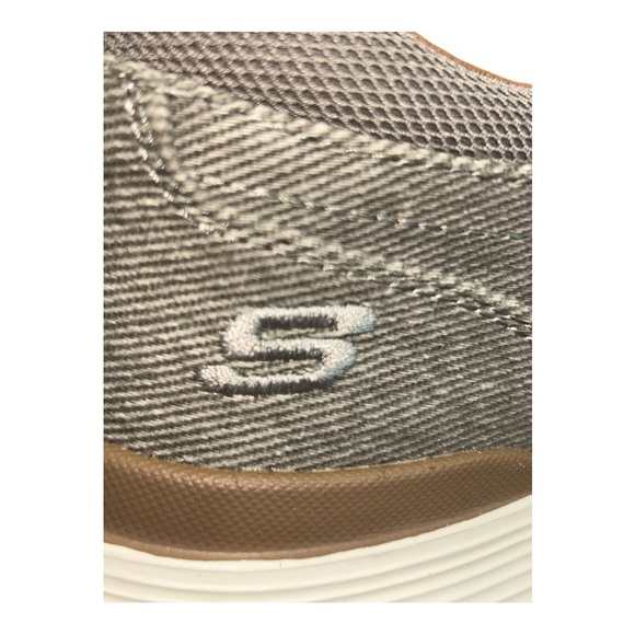 Skechers Men's Garza-Romano Boat Shoe
Gray and Tan Sneakers size 13 - Picture 9 of 15